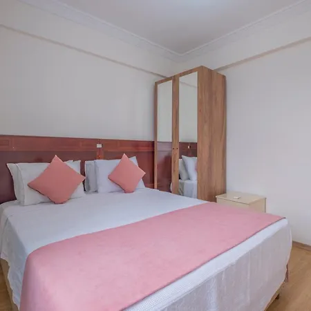 Daire Infinity Oldtown Apartment, Located In City Center *